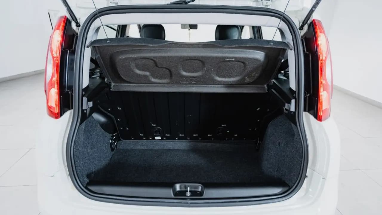 https://cdn.autoq.gr/websites/autobesikos.gr/images/vehicles/6870/zfa31200003d61929-34.jpg