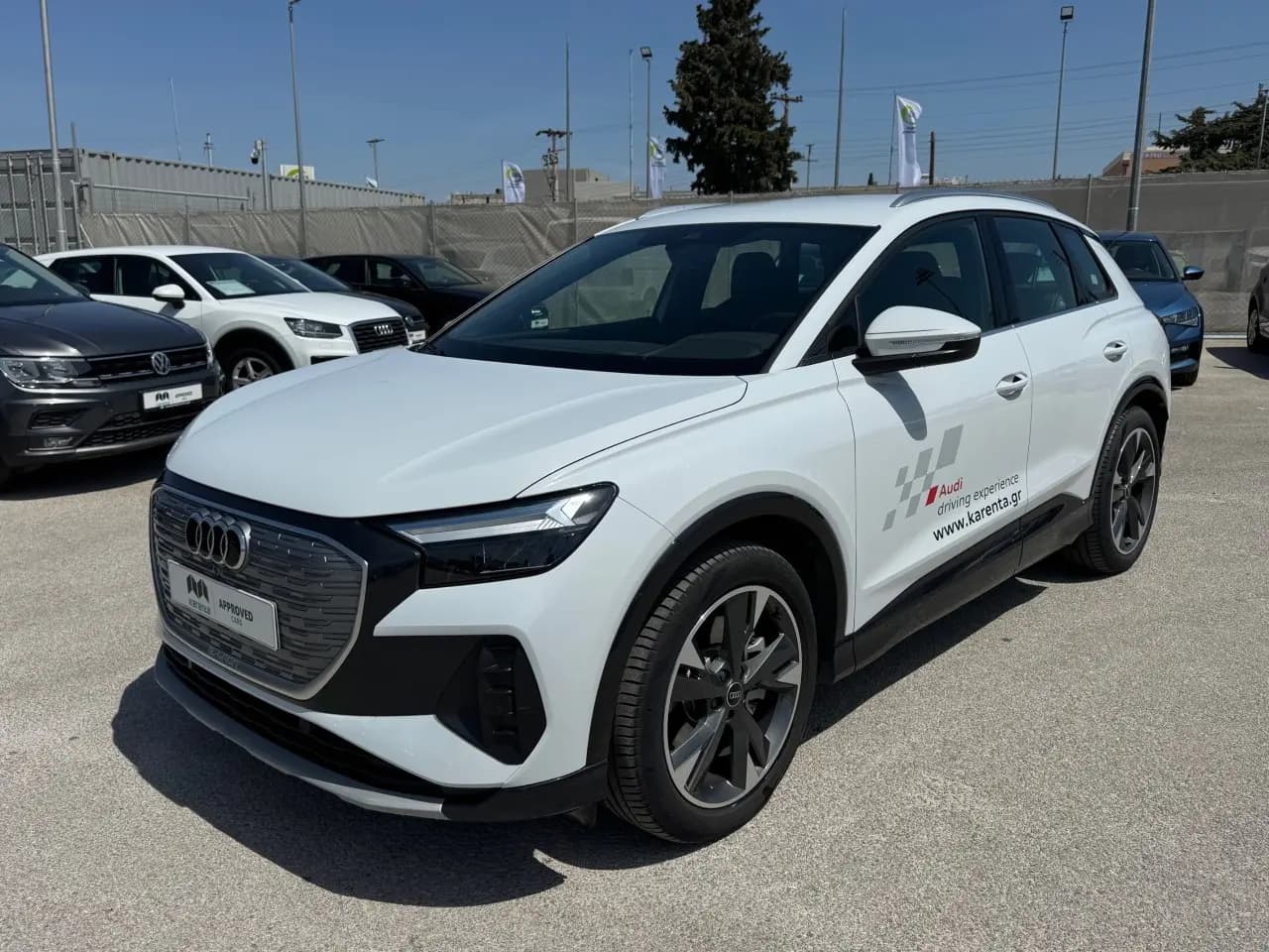 https://cdn.autoq.gr/websites/karenta.gr/images/vehicles/12586/img_12586_19713.jpg