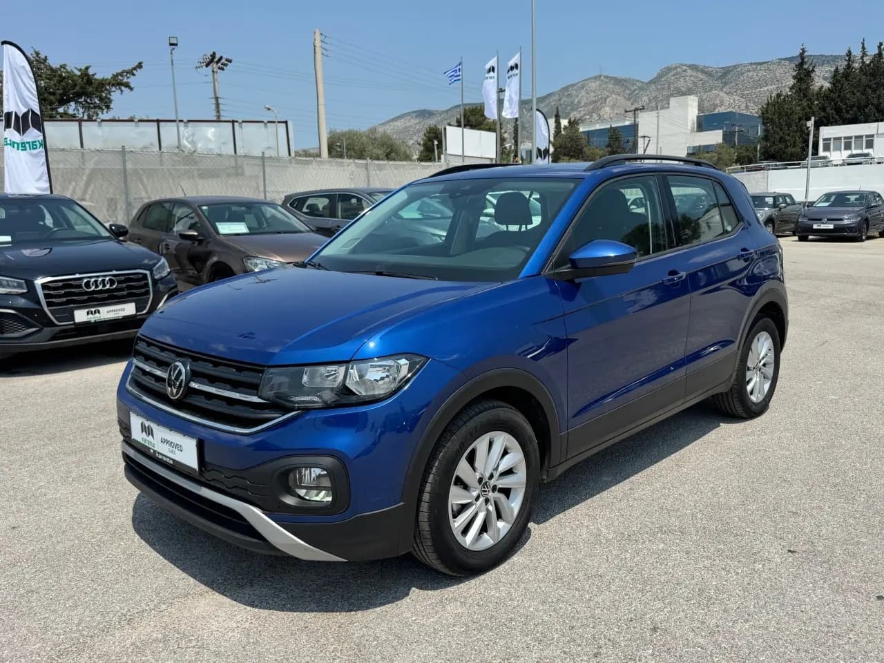 https://cdn.autoq.gr/websites/karenta.gr/images/vehicles/12759/img_12759_16443.jpg