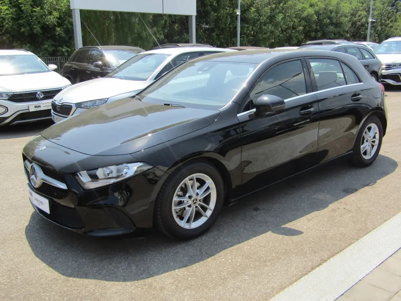 https://cdn.autoq.gr/websites/karenta.gr/images/vehicles/12906/img_12906_80991.jpg