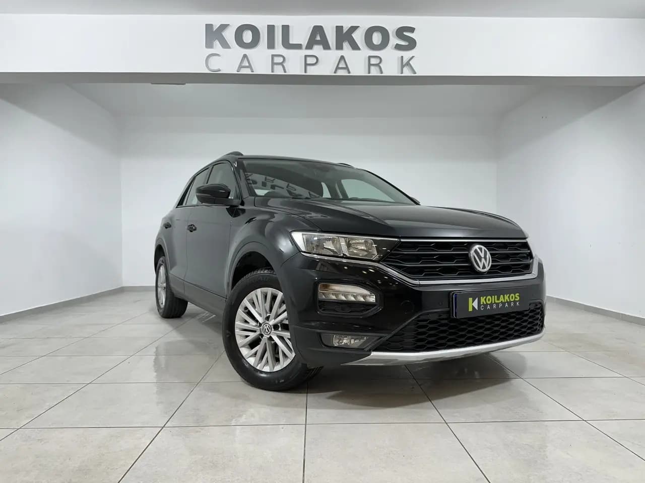 https://cdn.autoq.gr/websites/koilakos.gr/images/vehicles/1422/22232.jpg