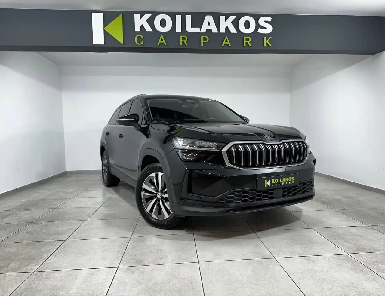 https://cdn.autoq.gr/websites/koilakos.gr/images/vehicles/1640/26250.jpg